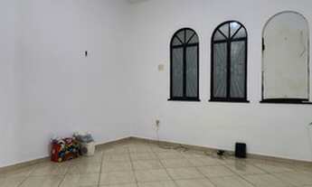 Imagem 5: Alugo Casa de esquina, em frente a Praça de Alimentação do Parque das Laranjeiras - Manaus