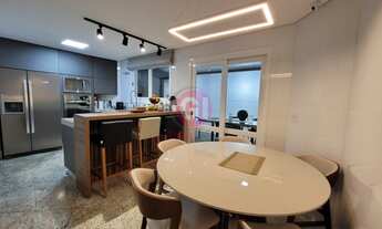 Imagem 3: Casa de condomínio sobrado para aluguel possui 400 metros quadrados com 5 quartos