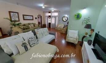 Imagem 2: Casa de condomínio para aluguel e venda possui 364 metros quadrados com 4 quartos