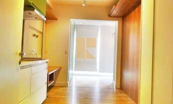 Imagem 2: Apartamento de 1 dormitório com armários,sala conjugada com cozinha