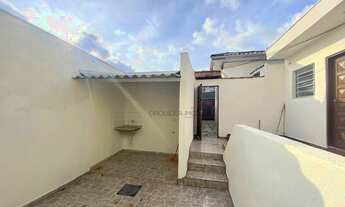 Imagem 5: Casa térrea 2 dorms com quintal | ótima localização | fácil acesso | Aluga