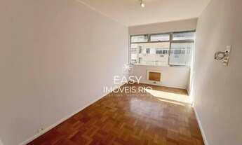 Imagem 4: 04 QUARTOS (01 SUÍTE), 01 VAGA, andar ALTO, SOL da MANHÃ, próximo ao METRÔ e PRAIA, à vend