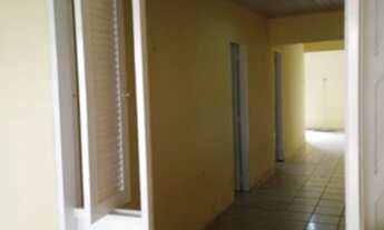 Imagem 4: Aluga-se casa (Por trás do expansivo