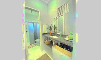 Imagem 4: CASA À VENDA NO BANCÁRIOS COM 4 DORMITÓRIOS E COM PISCINA