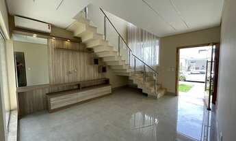 Imagem 7: Casa de condomínio sobrado para aluguel e venda tem 229 metros quadrados com 4 quartos