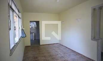 Imagem: Casa para Aluguel - Irajá, 2 Quartos, 50