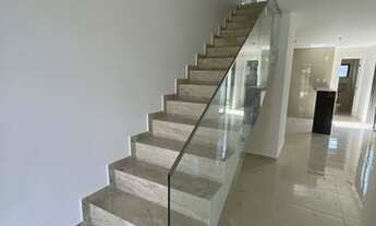 Imagem 4: Casa Duplex possui 129 metros quadrados com 4 quartos em Coité - Eusébio - CE