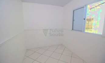 Imagem 6: Casa na Cohab Tablada com 02 dormitórios, pátio e anexo nos fundos