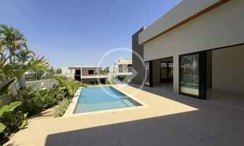 Imagem 4: Casa Térrea 5 Suítes no Condomínio Jardins Munique codigo: 141098