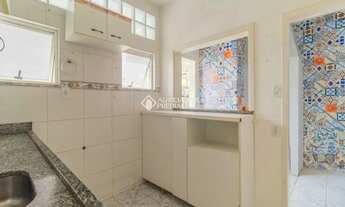 Imagem 4: Imóvel para aluguel possui 75 metros quadrados com 2 quartos em Menino Deus - Porto Alegre