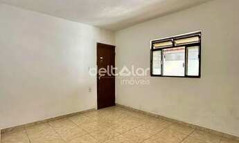 Imagem: Casa com entrada coletiva para locação