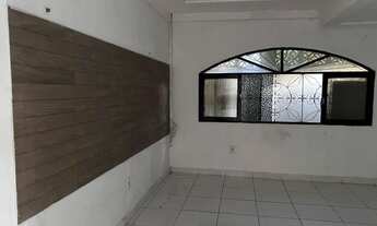 Imagem 6: Casa à Venda - Oportunidade Imperdível! Próx a ponto de ônibus, supermercado e farmácia