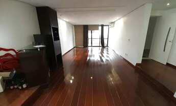 Imagem: Apartamento de 241 m² com 4 quartos para