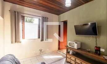 Imagem 2: Casa à Venda - Vila Guilhermina, 2 Quartos, 300 m2