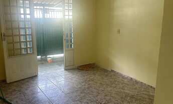 Imagem 4: ALUGO CS STA MARIA NORTE QR 317, 2 QTS C/ GARAGEM portão eletrônico