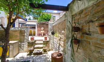 Imagem 2: Casa à Venda | 300 m² | 3 dormitórios, 1 suíte | Edícula