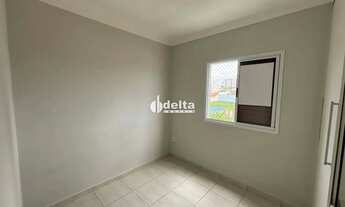Imagem 6: Apartamento com 2 quartos, disponível para locação no bairro Santa Mônica em Uberlândia-MG
