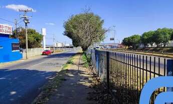 Imagem 3: Um excelente galpão para locação com 4500 de área total, com 1600 de área construída, situ