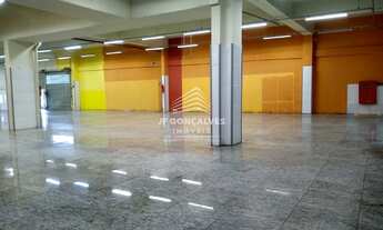 Imagem 4: Lojão com 627 m² de área interna - 33 metros de frente e 25 vagas cobertas