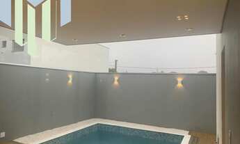 Imagem 3: Casa à venda Village Damha em Marília com piscina aquecida e três suítes,02 vagas,planejad