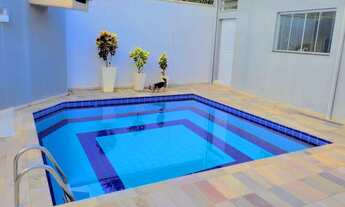 Imagem 2: Sobrado com piscina no Condomínio Real Ville