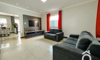 Imagem 3: Casa com 3 Quartos à venda, 255 m² por R$ 980.000 - Santa Mônica - Belo Horizonte/MG