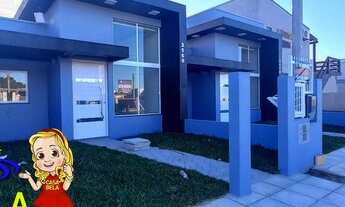 Imagem: Linda casa recém construída no centro