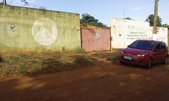 Imagem: Terreno plano em área mista(Residencial