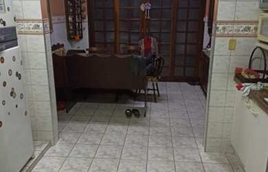 Imagem 2: Casa para venda possui 144 metros quadrados com 3 quartos em Parque São Luis - Cubatão - S