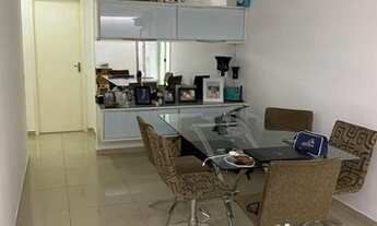 Imagem 3: Casa Amarela - 04 Qtos / 03 Suítes - 02 Vagas - Nascente - Andar alto - Excelente localiza