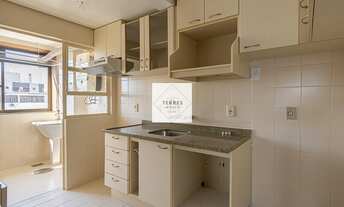 Imagem 7: Apartamento para venda possui 74 metros quadrados com 2 quartos em Santana - Porto Alegre