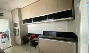 Imagem 3: Dado a largada - Bairro nobre - Sobrado com Piscina e Finíssimo acabamento - CORRE