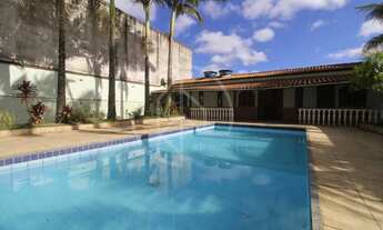 Imagem: Bairro Aeroporto - Casa com piscina e área