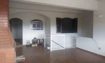 Imagem 2: Casa/Sobrado Para Venda em Bragança Paulista/SP 2 imóveis e Salão