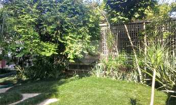 Imagem 4: Casa,Alto de Pinheiro. 1.800 m² Projeto assinado por Oscar Niemeyer