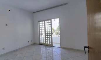 Imagem 4: Alugo casa sobrado no jardim Mariana /Santa Rosa