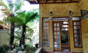 Imagem 3: Casa para venda tem 429 metros quadrados com 4 quartos em Jardim do Golf I - Jandira - São