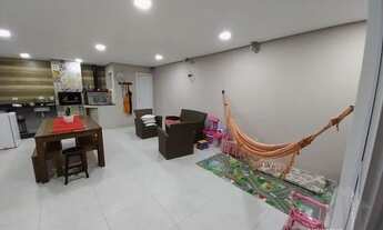 Imagem: Casa Condomínio - 3 Quartos - 250 Metros