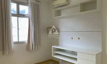 Imagem 4: Sensacional apartamento de 2 quartos, sendo um suíte, com dependências completas e vaga na