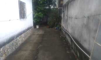 Imagem: 3 casas pelo preço de 1 100 metros quadrados