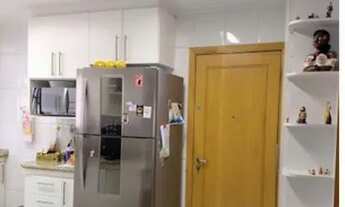 Imagem 5: Apartamento com 181m², sala ampla, lavabo, 3suítes, 2vagas, dependência completa de empreg