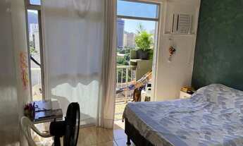 Imagem 7: Oportunidade única. Varanda com vista livre. Sala ampla,2 Qtos, depend e vaga