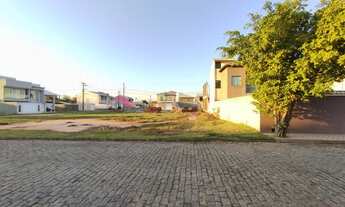 Imagem 2: Lote/Terreno para venda possui 180 metros quadrados em Parque Aeroporto - Macaé - RJ