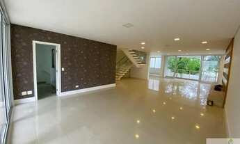 Imagem: Casa em condomínio fechado com 425 m²