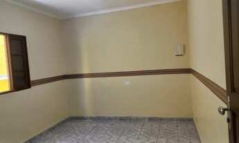 Imagem 3: Casa térrea com 2 dormitórios ao lado do parque Nascente do Rio Colônia