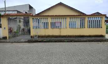 Imagem: Vendo casa com quintal edificada em um lote