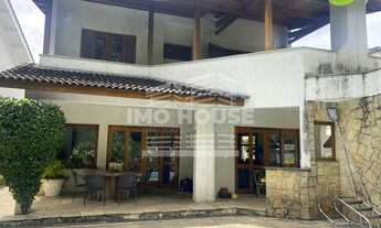 Imagem 2: Casa para aluguel e venda tem 396 metros quadrados com 4 suites