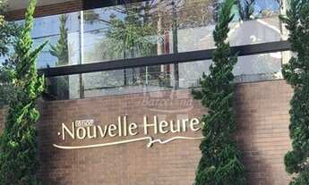 Imagem 2: SEMI MOBILIADO, LINDO, AMPLA SACADA COM CHURRASQUEIRA, 02 VAGAS DE GARAGEM. PRÉDIO COM PI