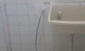 Imagem 2: Alugo apto 2 qrts varanda cd fechado Av Mário ypiranga Pq 10