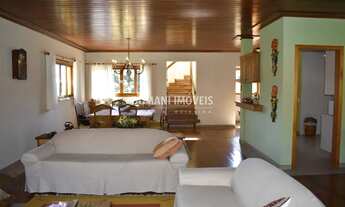 Imagem 5: Ampla Casa na Região do Alto da Boa Vista - Campos do Jordão/SP